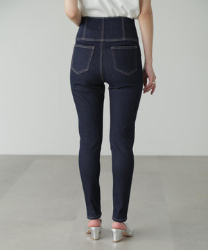 c10bf7f6-3155-5616-8b10-22e4a6933fe1_Image