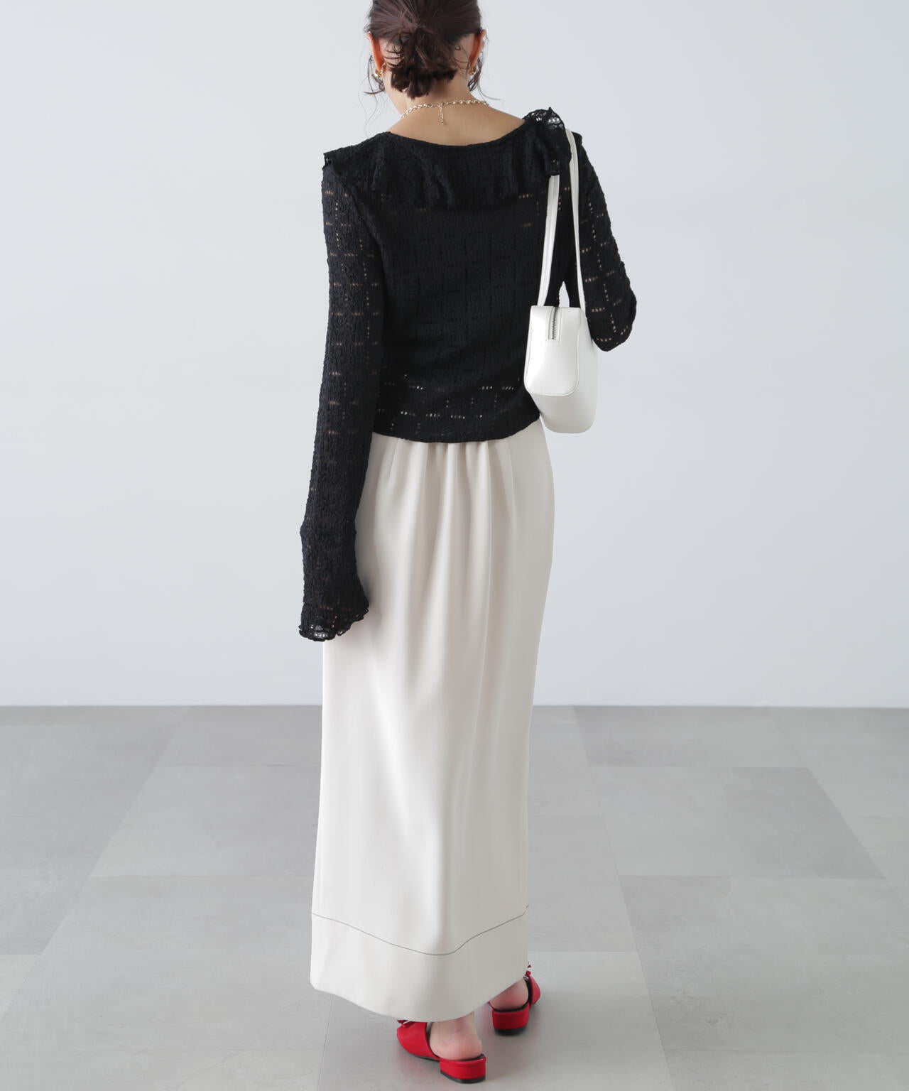 レースラッフルカットソーブラウス