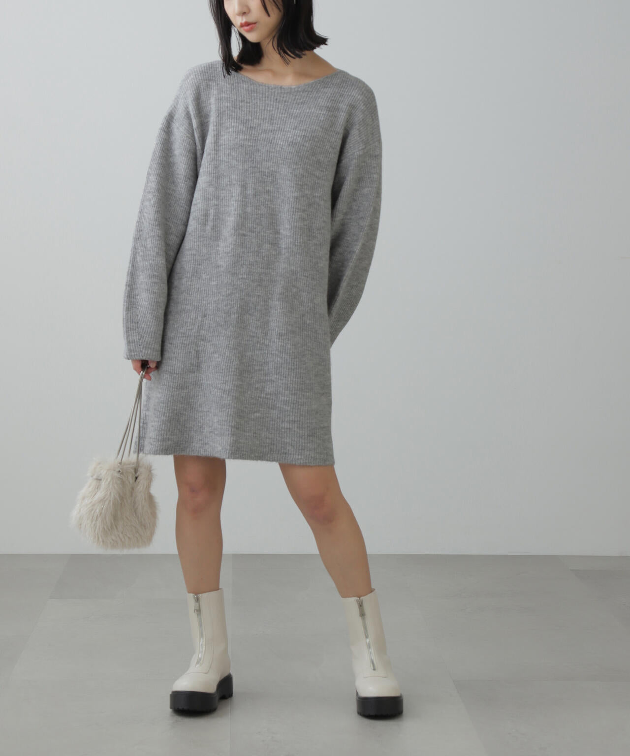 まり　ライトブルーワンピ ボートネック畦ニットミニワンピース | FREE'S MART（フリーズ