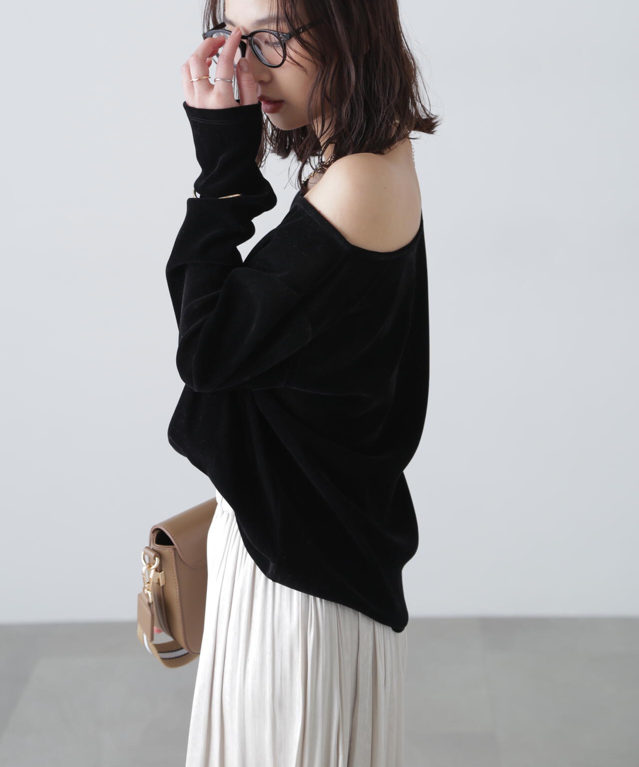 ［MFM］オープンネックフロッキーカットソー