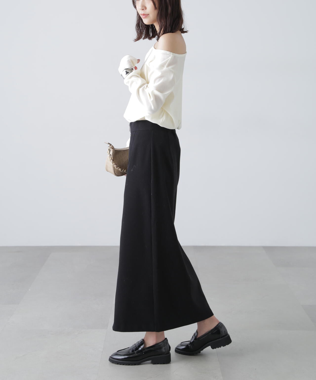 ［MFM］オープンネックフロッキーカットソー