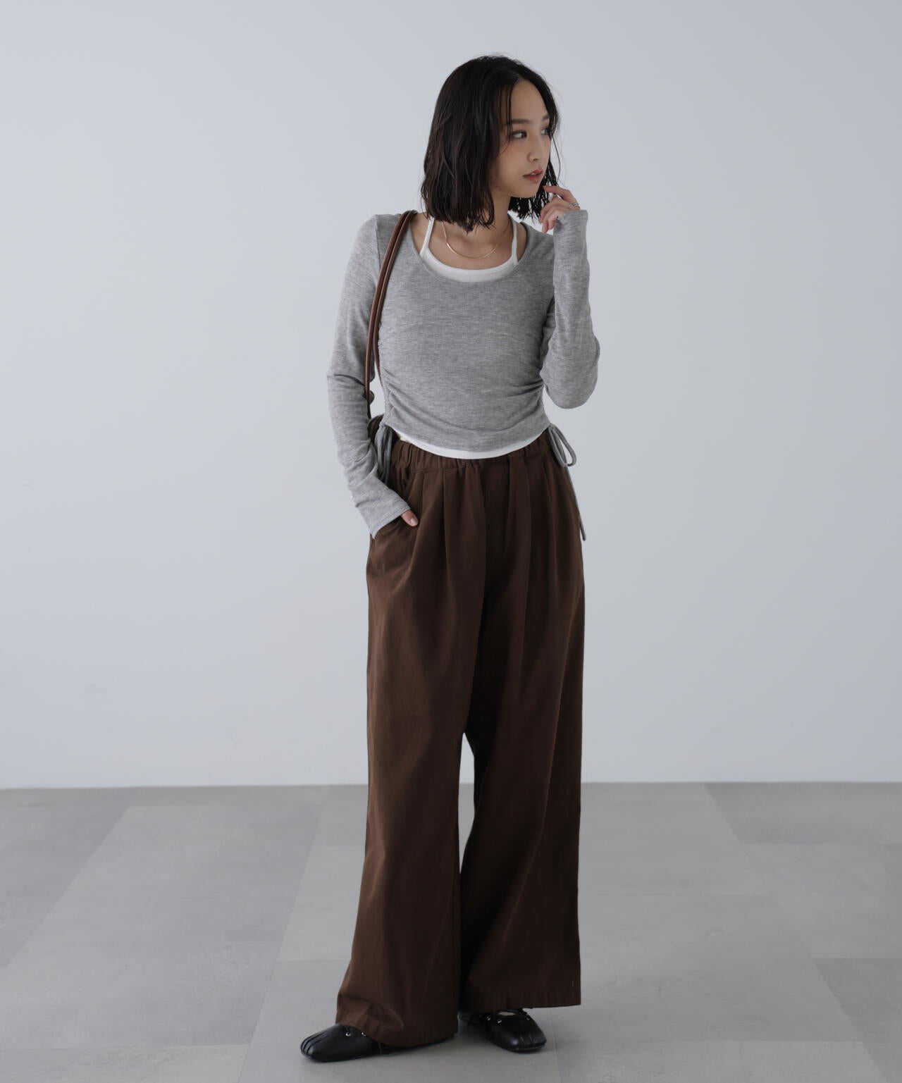 ホルターネックレイヤードサイドドロストカットソー