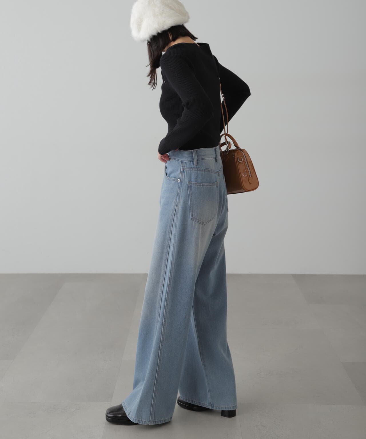 ee516bce-ae33-5f4e-afed-b77b3d0697d9_Image