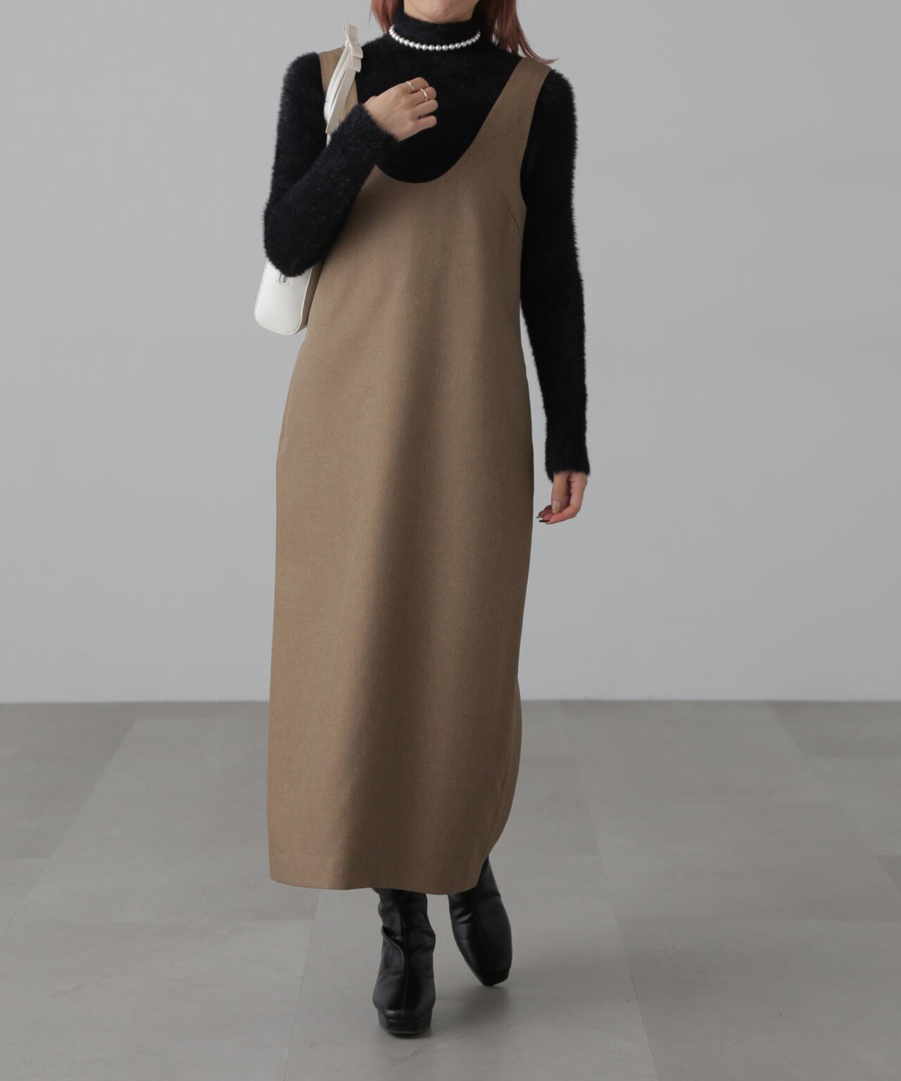 コンパクトシャギーハイネックニット