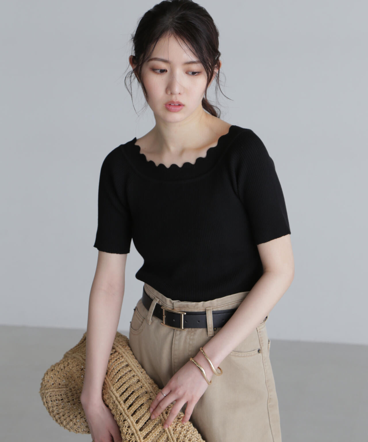 ２ＷＡＹオフショルスカラップニット