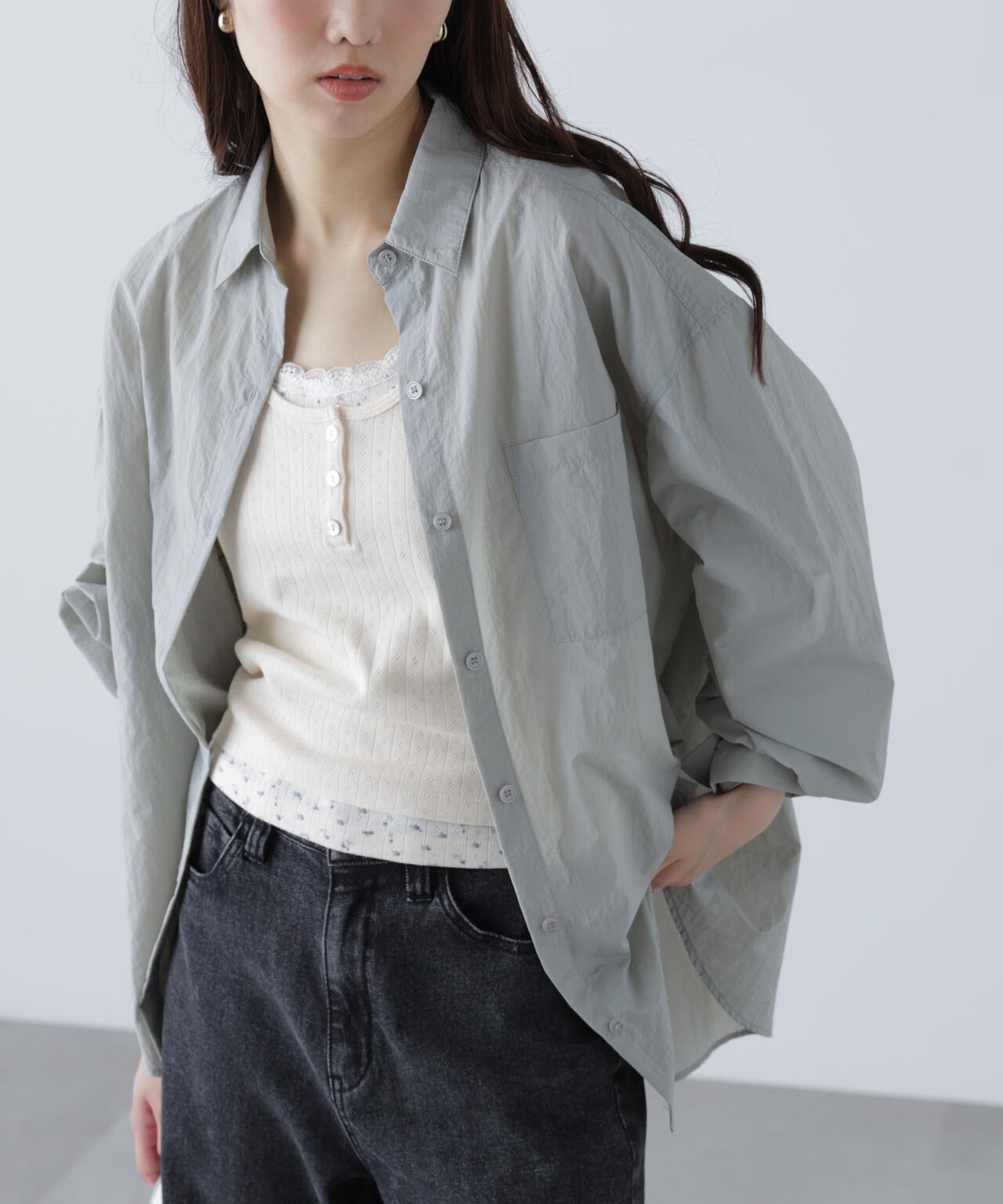 ナイロンベーシックシャツ