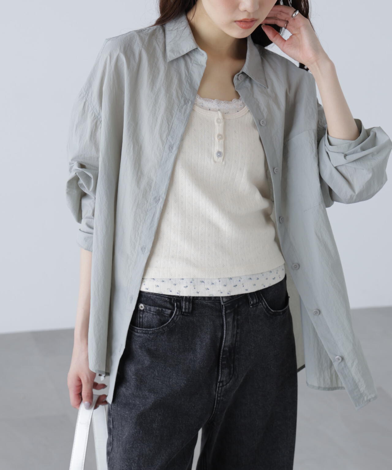 ナイロンベーシックシャツ