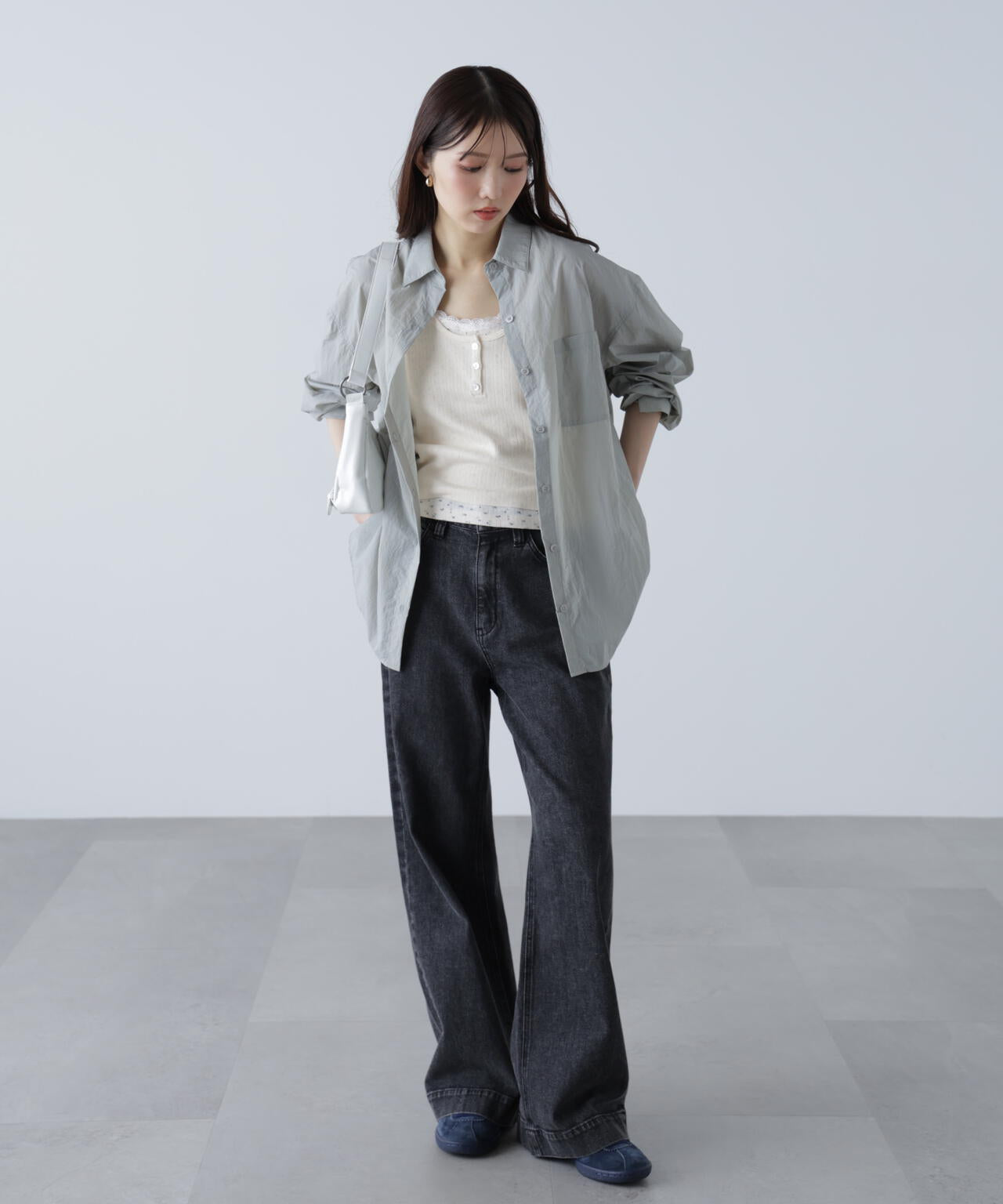 ナイロンベーシックシャツ