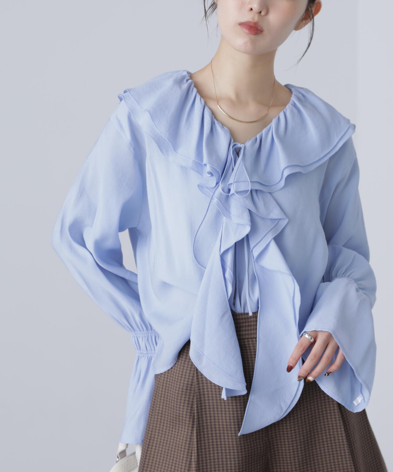 ダブルラッフルフリルブラウス