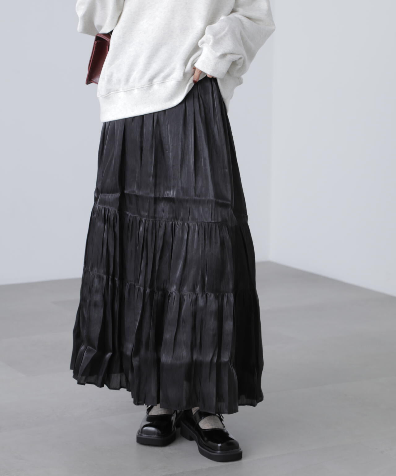 シャイニーティアードスカート