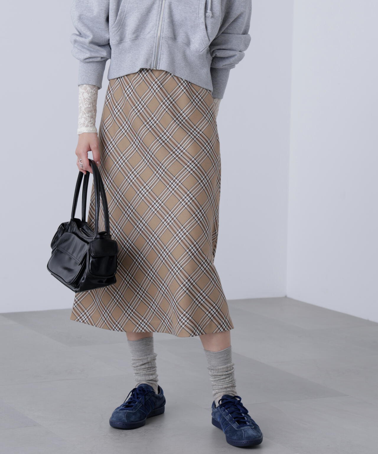 バイアスミディチェックスカート
