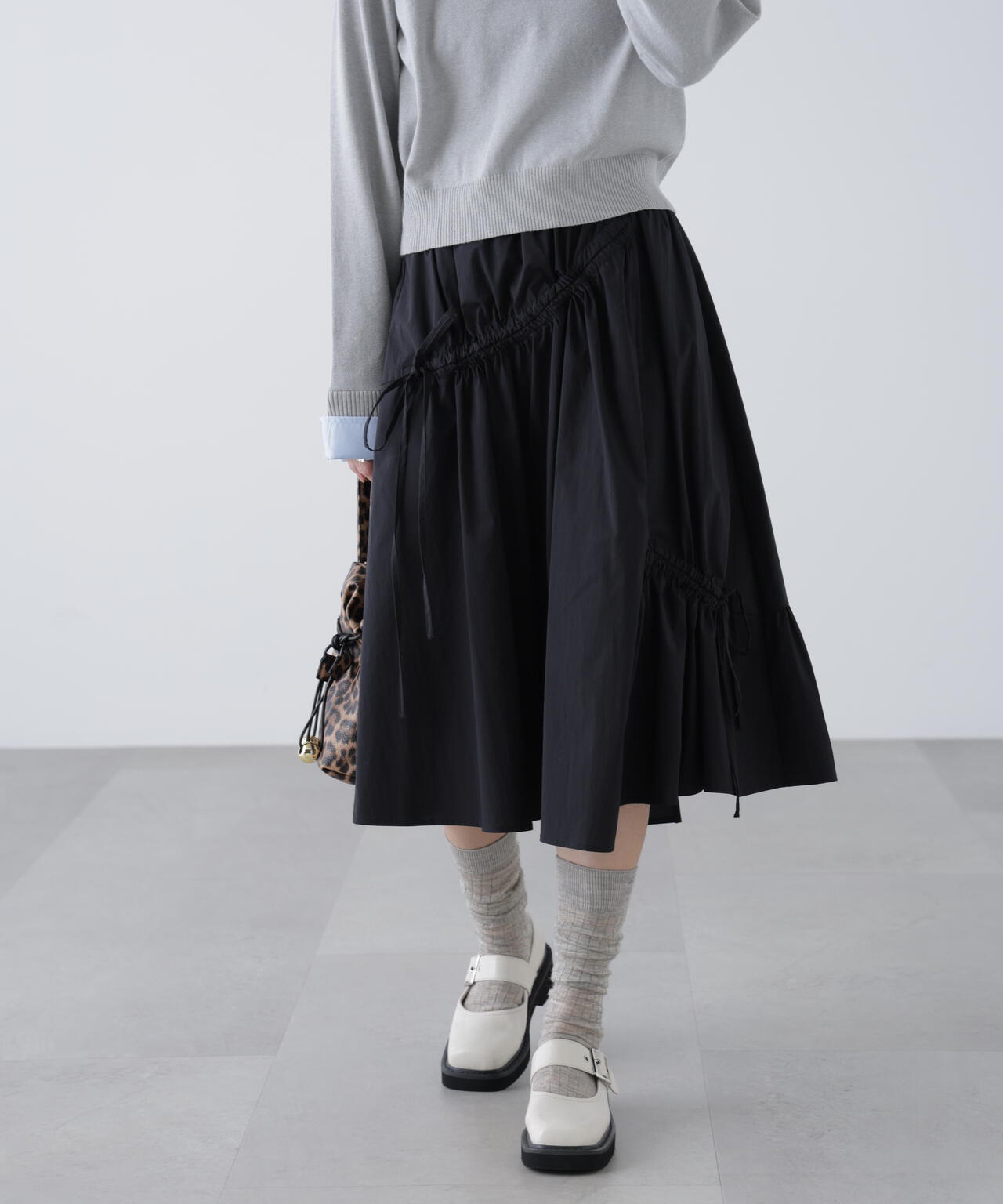 アシメドロストリボンミディスカート | FREE'S MART（フリーズマート