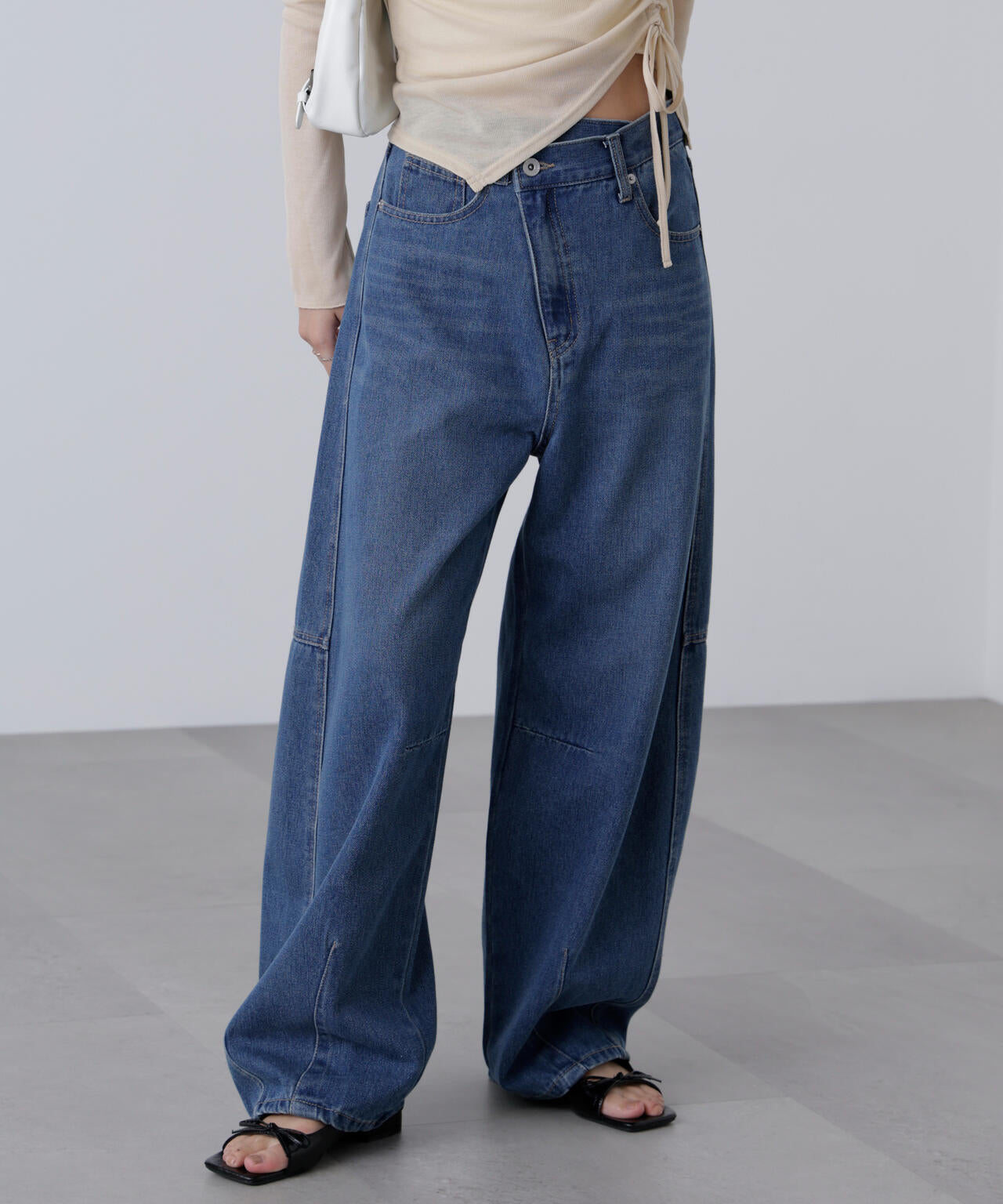 [低身長サイズ/Sシリーズ]アシメベルトコクーンデニムパンツ