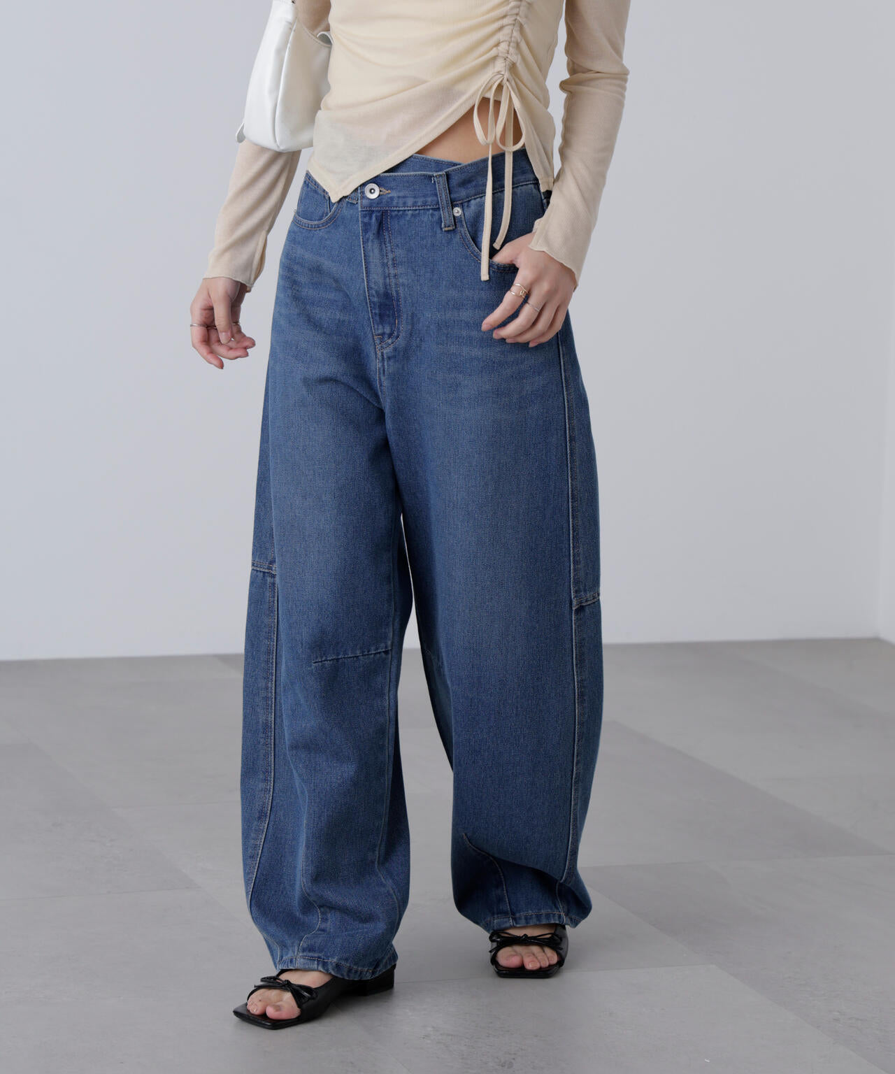 [低身長サイズ/Sシリーズ]アシメベルトコクーンデニムパンツ