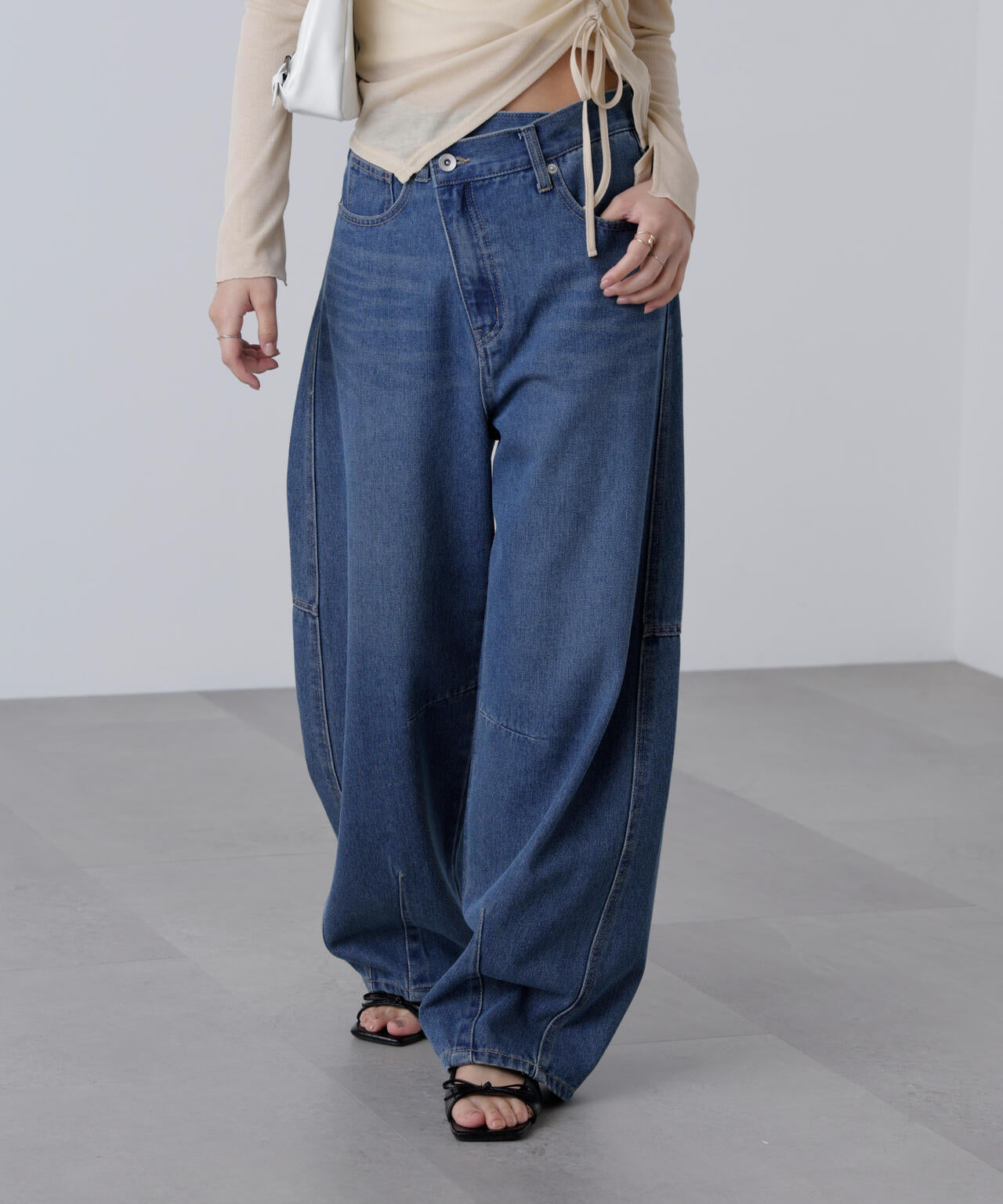 [低身長サイズ/Sシリーズ]アシメベルトコクーンデニムパンツ