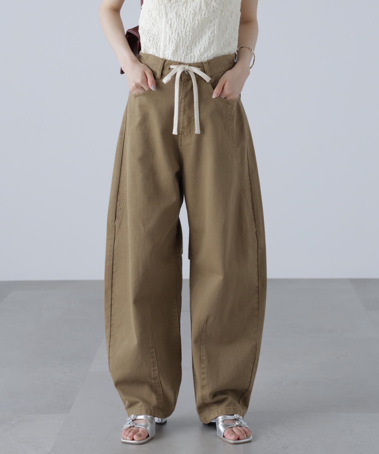 ドロストバレルレッグデニムパンツ