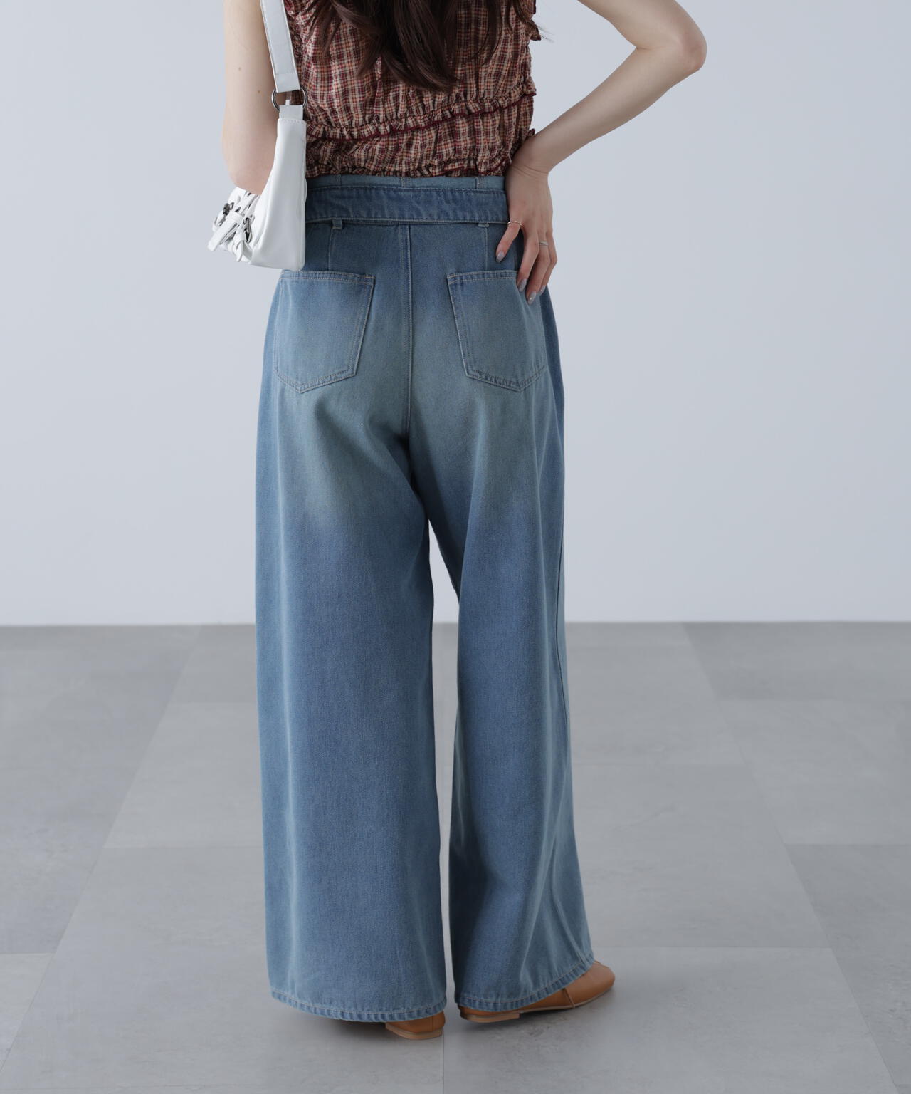 折り返しハイウエストデニムパンツ