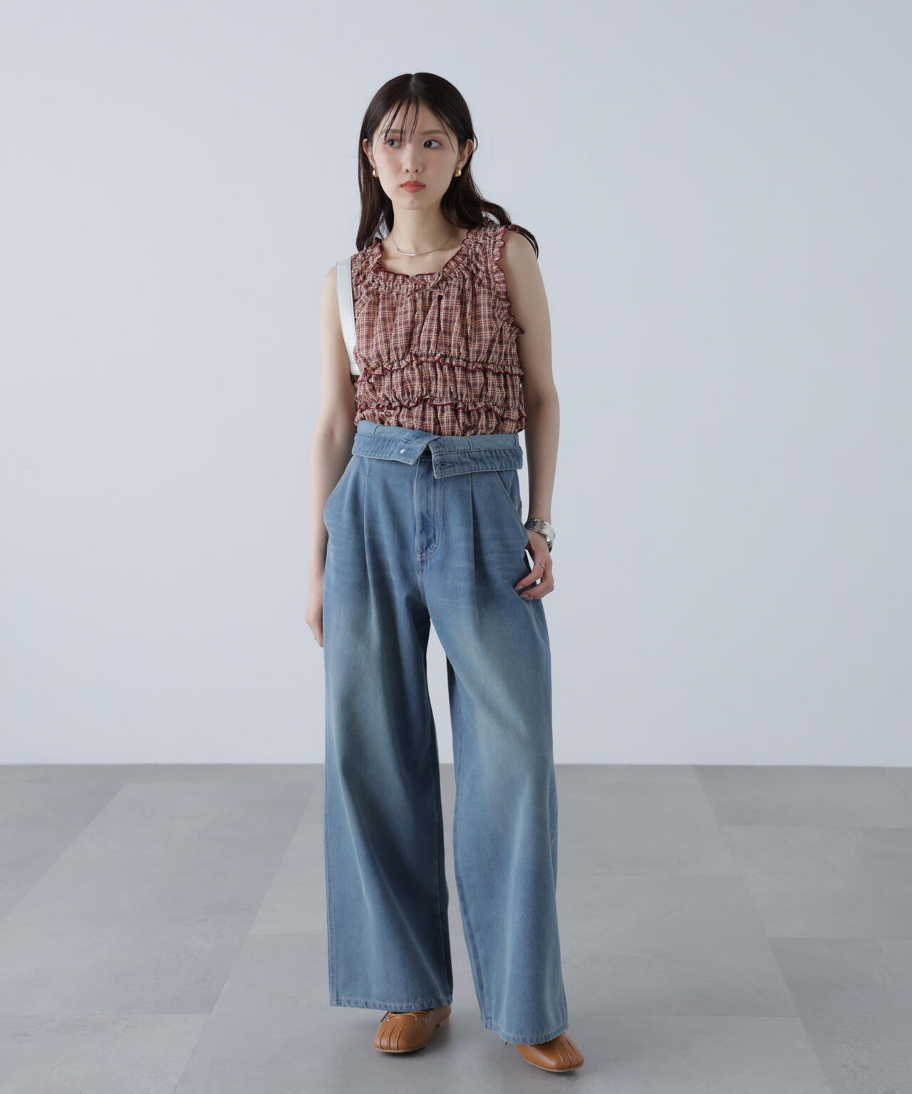 折り返しハイウエストデニムパンツ