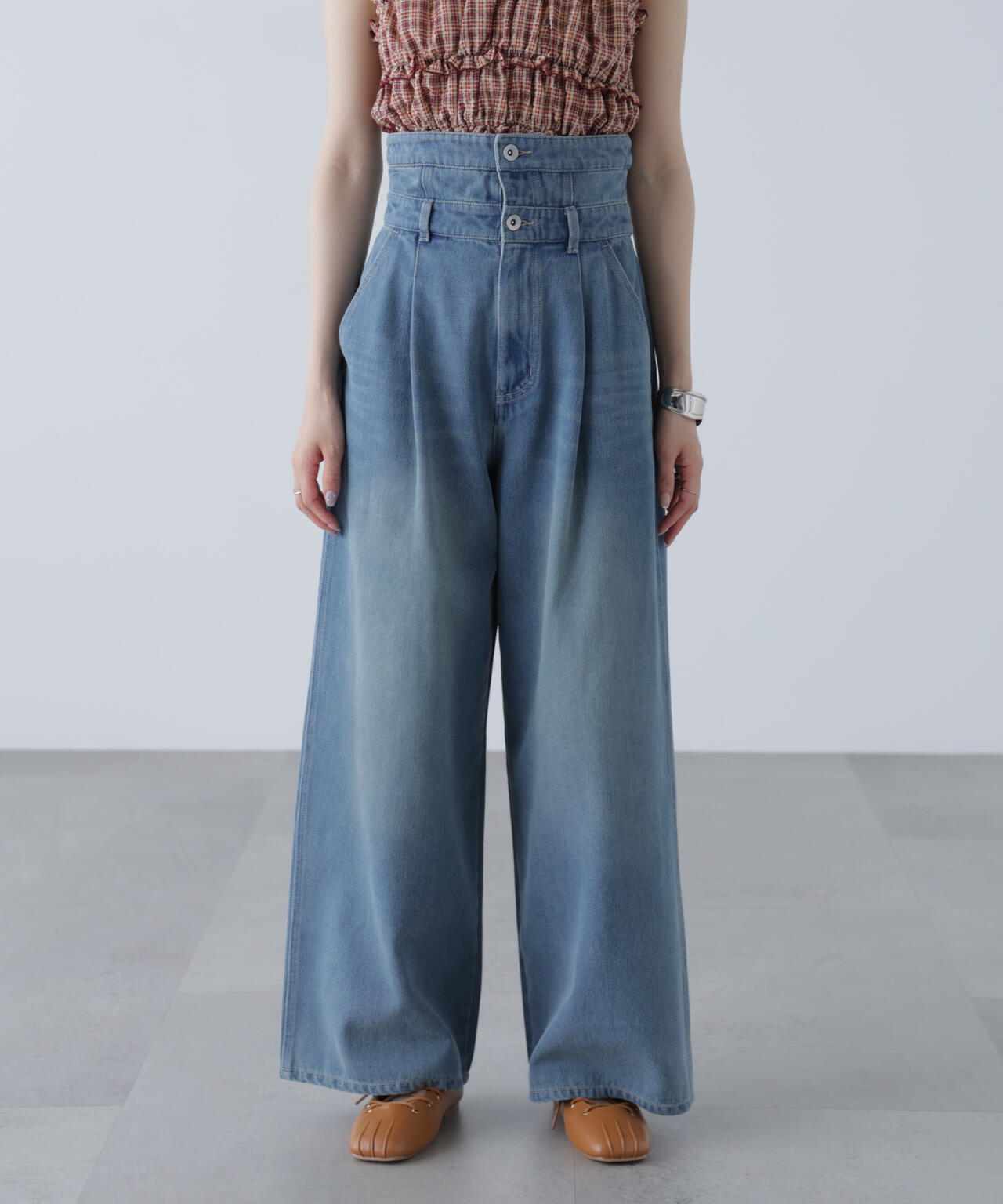 折り返しハイウエストデニムパンツ