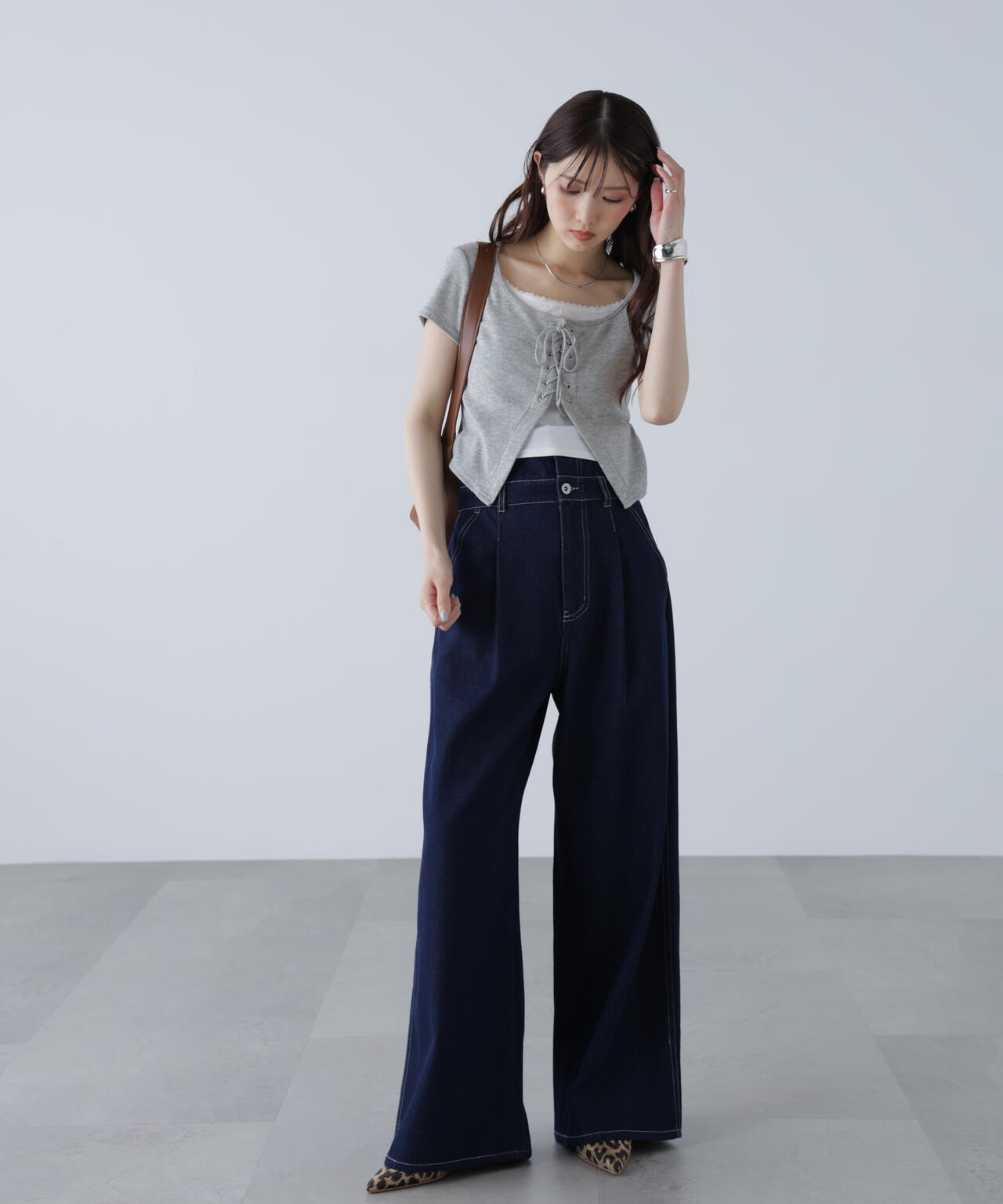 折り返しハイウエストデニムパンツ