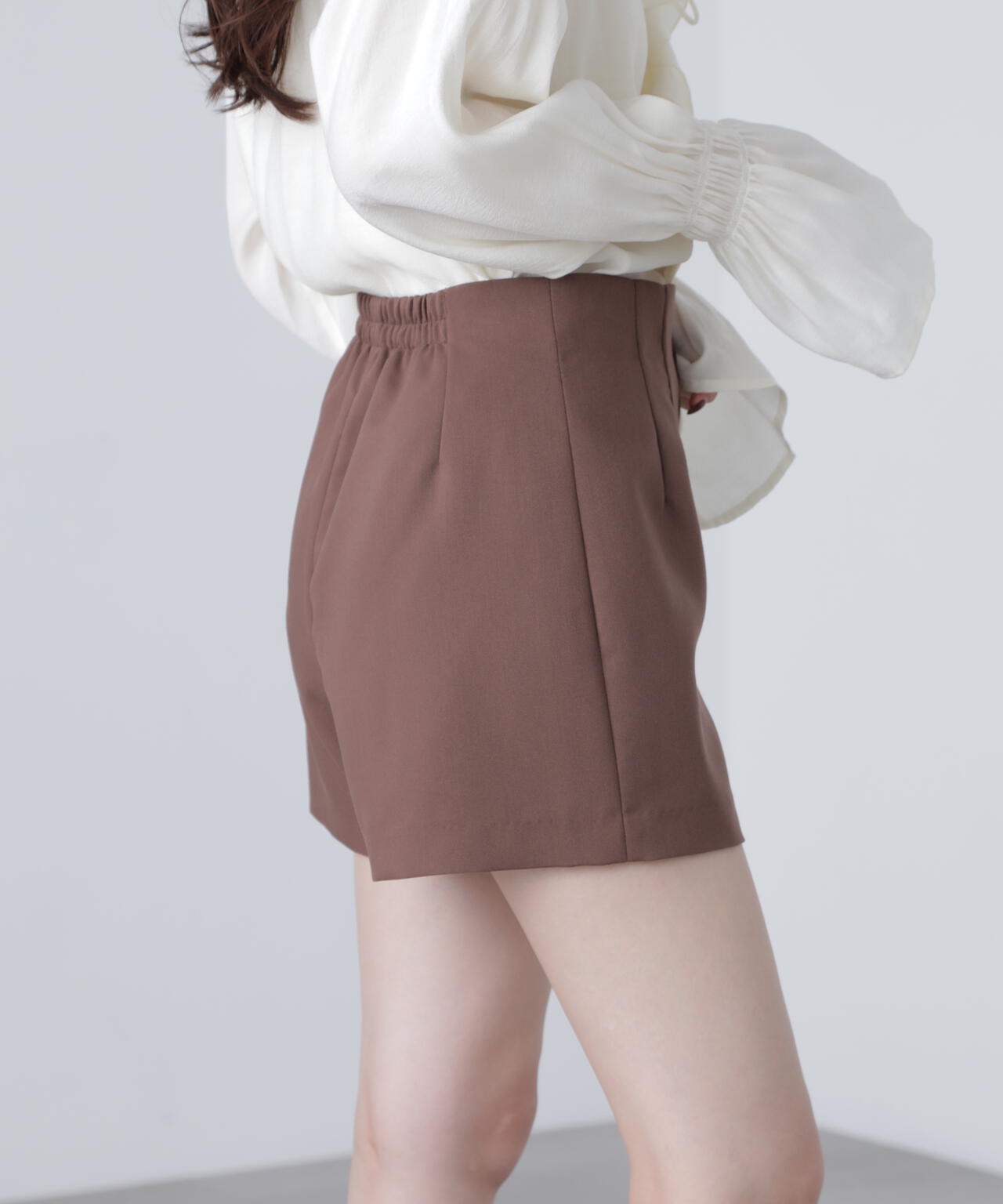 ハイウエストショートパンツ