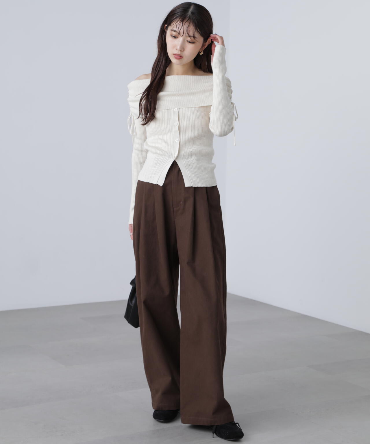 微起毛ツータックボリュームパンツ