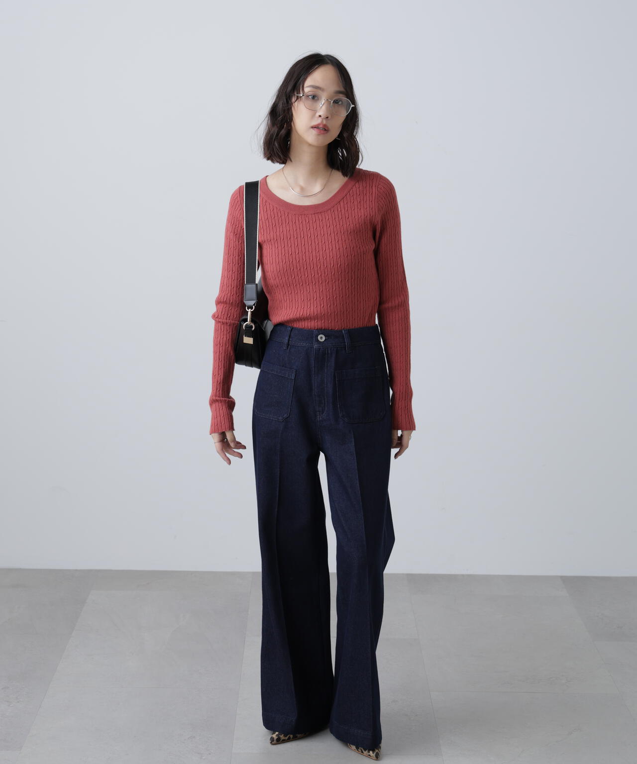 フロントポケットソフトバギーデニムパンツ