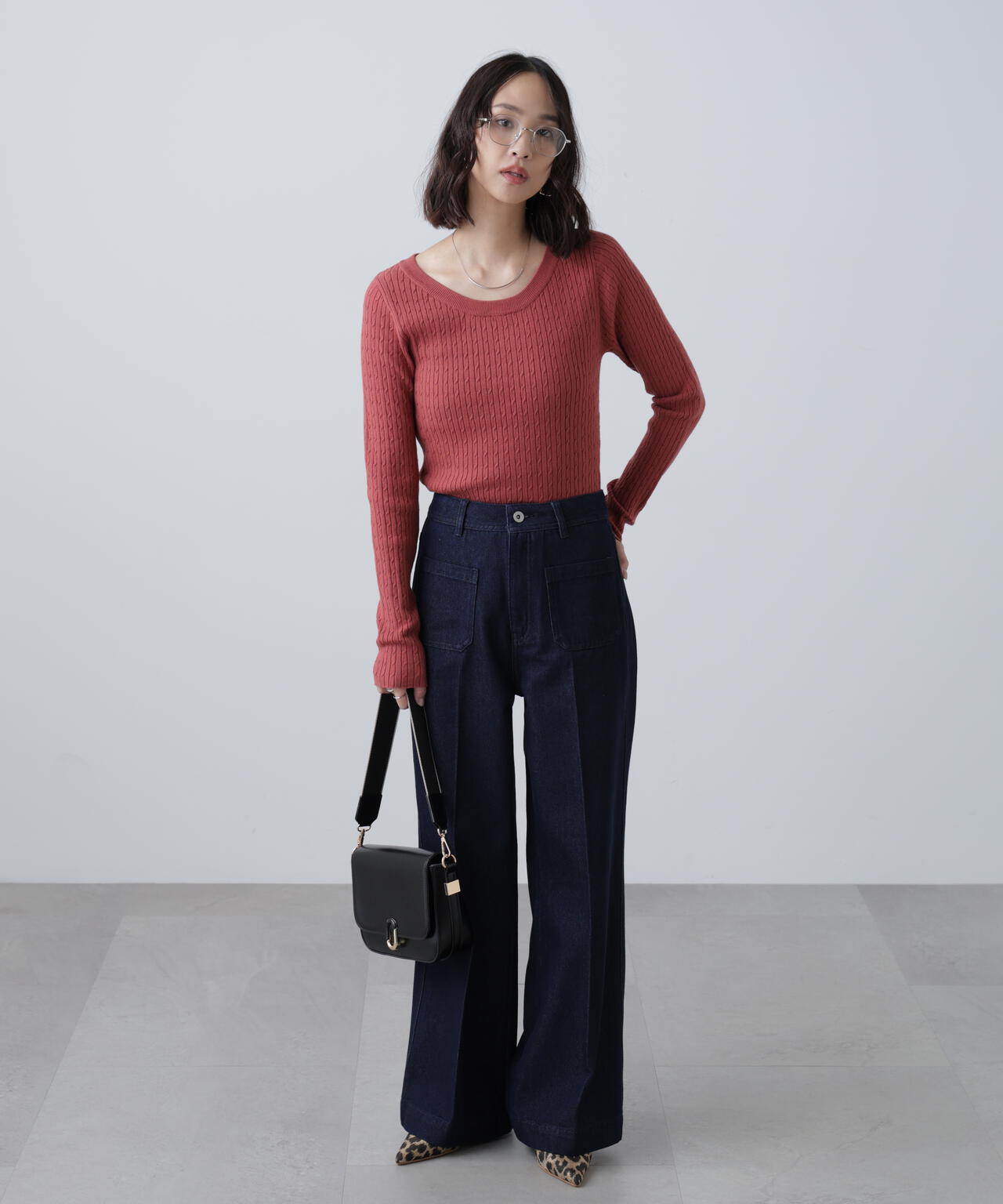 フロントポケットソフトバギーデニムパンツ