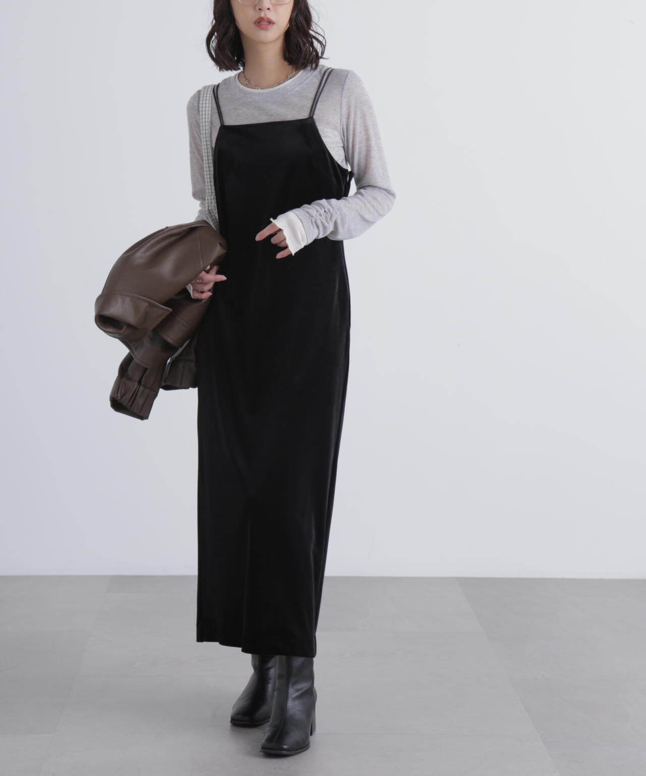 2ストラップベロアキャミワンピース