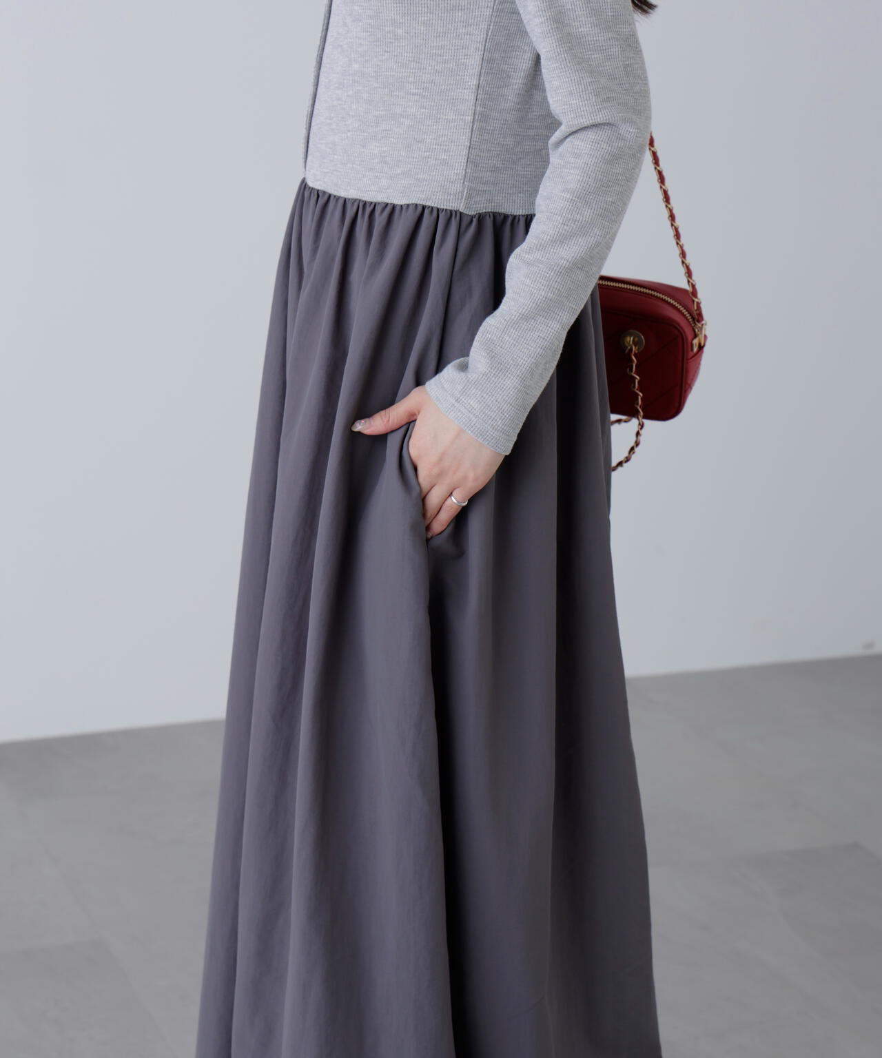 オフショルドッキングワンピース