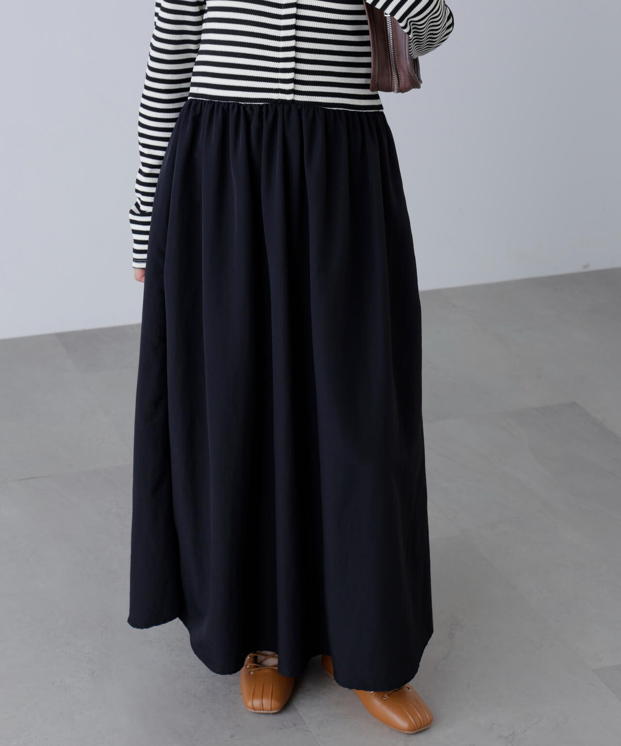 オフショルドッキングワンピース