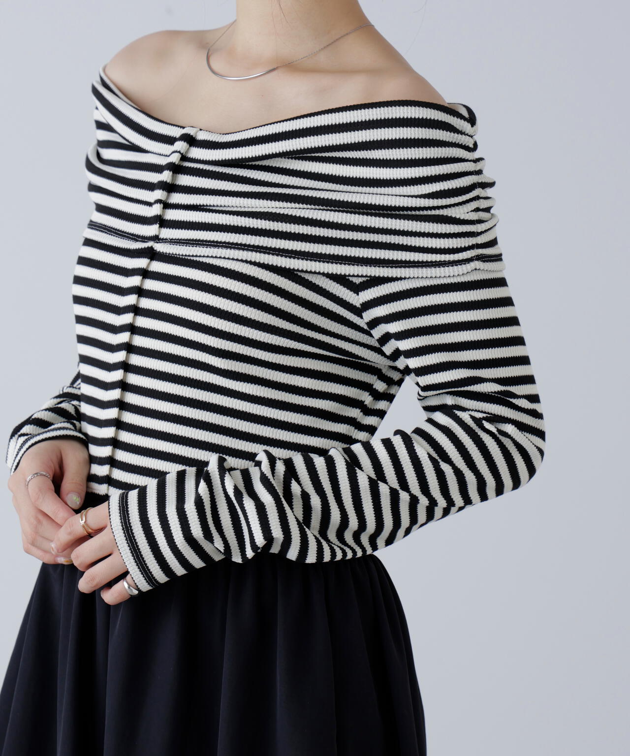 オフショルドッキングワンピース