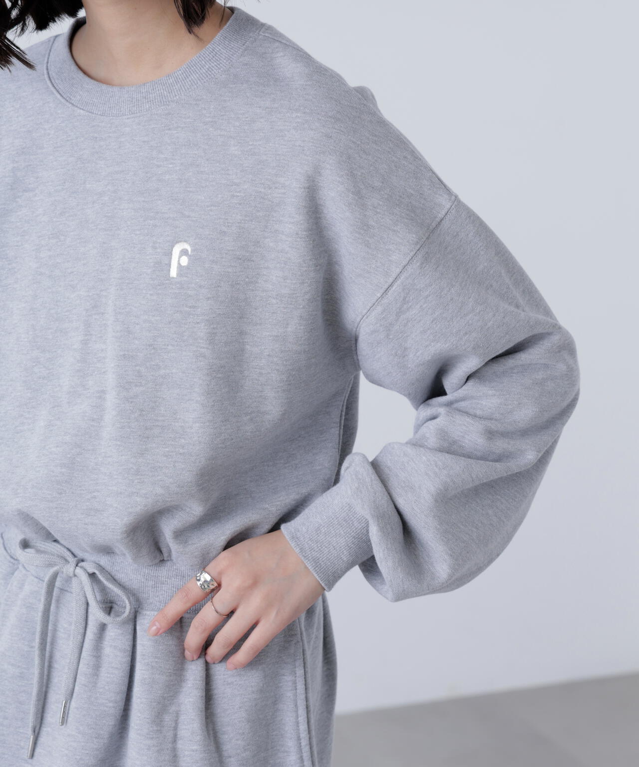 ロゴ刺繍スウェットミニワンピース