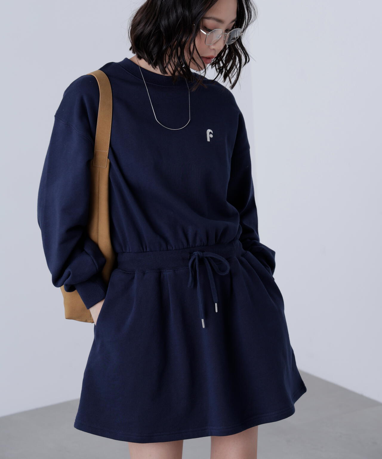 ロゴ刺繍スウェットミニワンピース