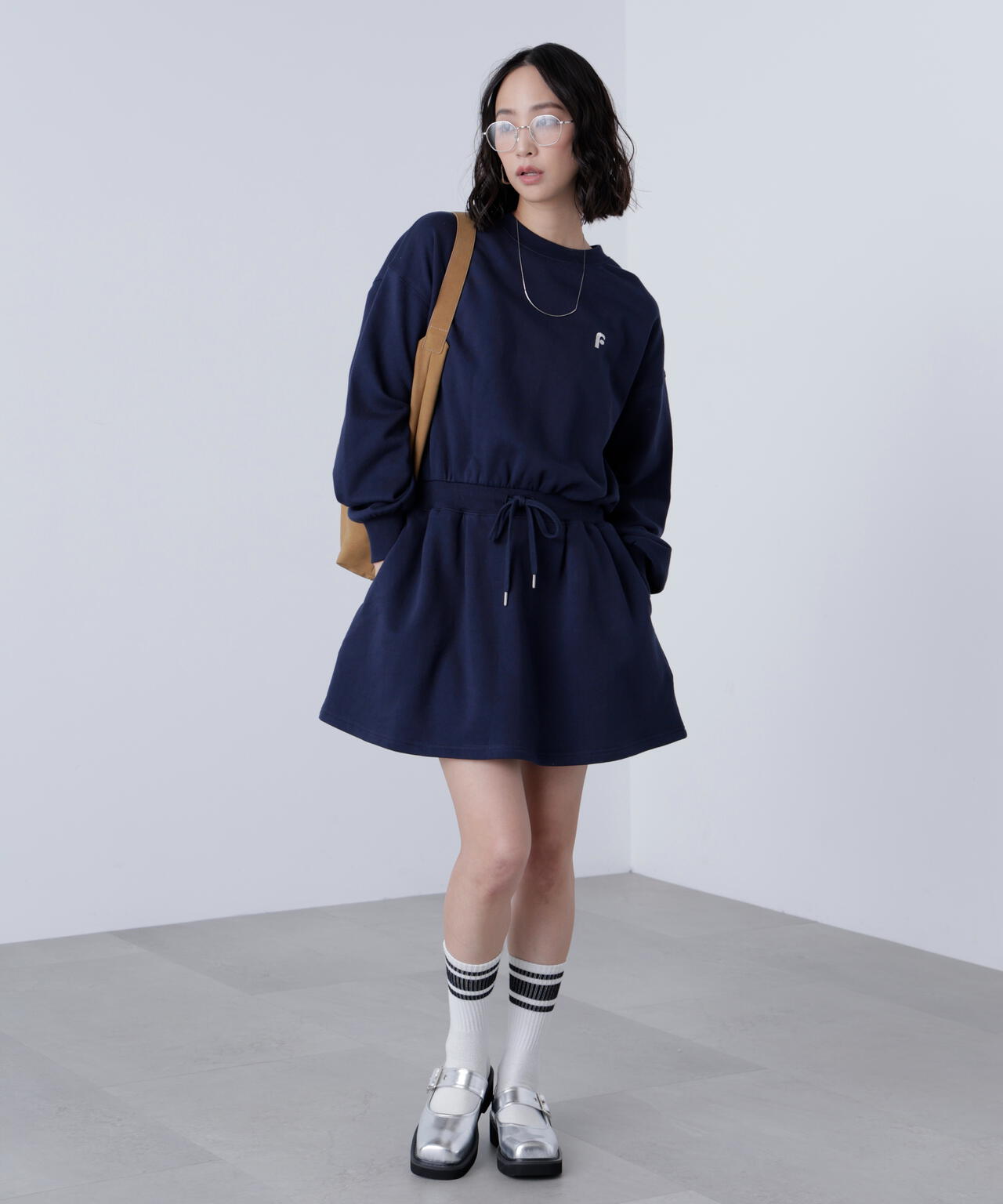 ロゴ刺繍スウェットミニワンピース