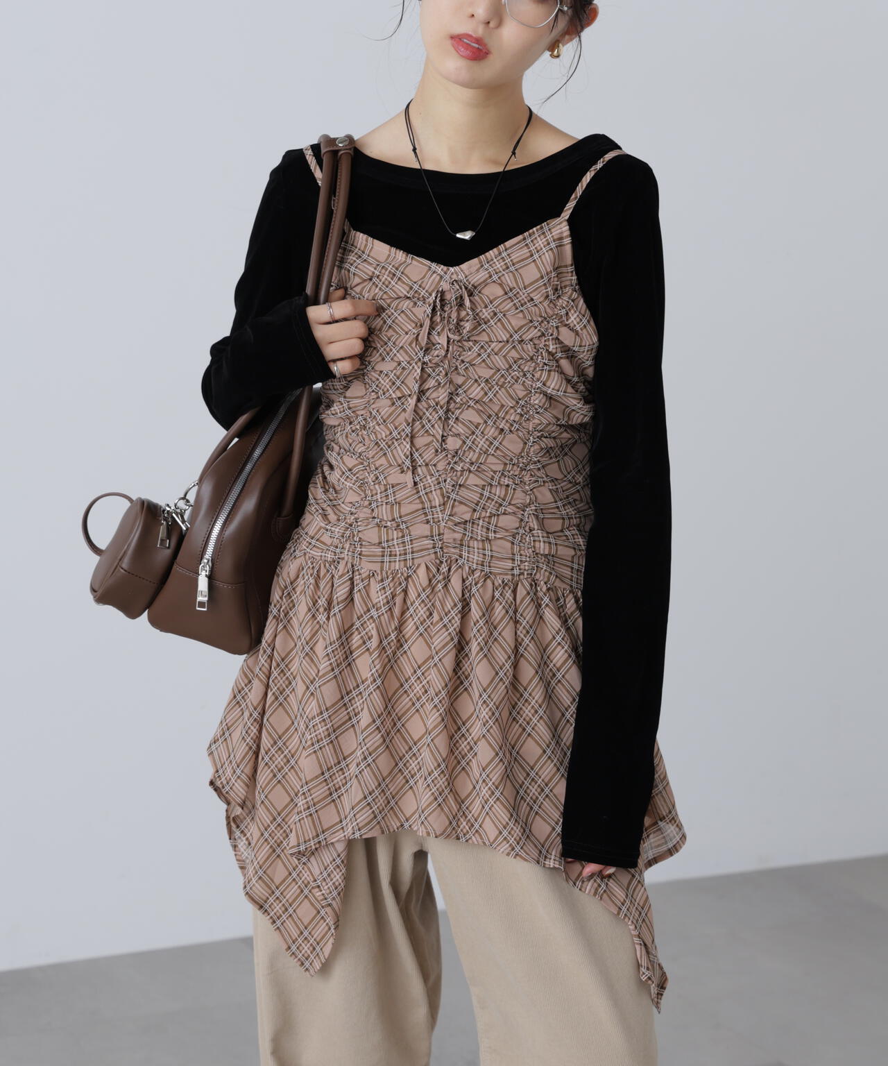 ドロストイレヘムキャミミニワンピース