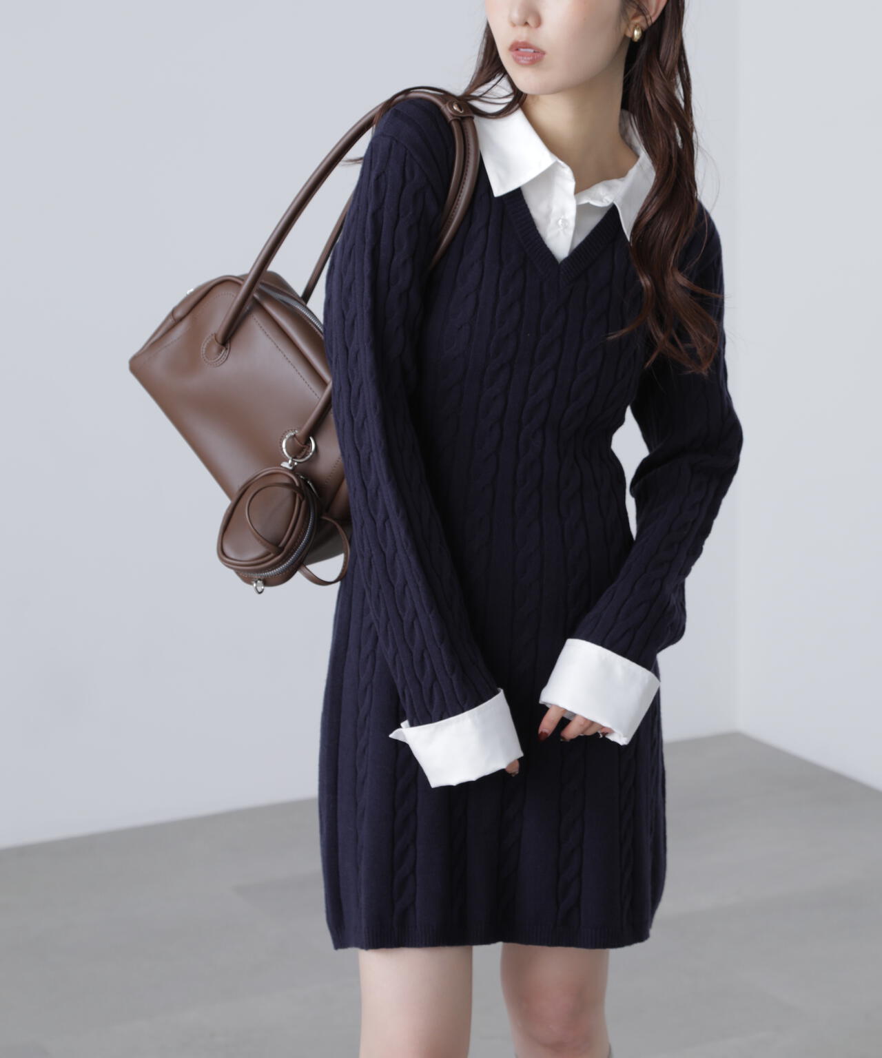 ネイビー 追加生産予約】レイヤード風ケーブルニットミニワンピース