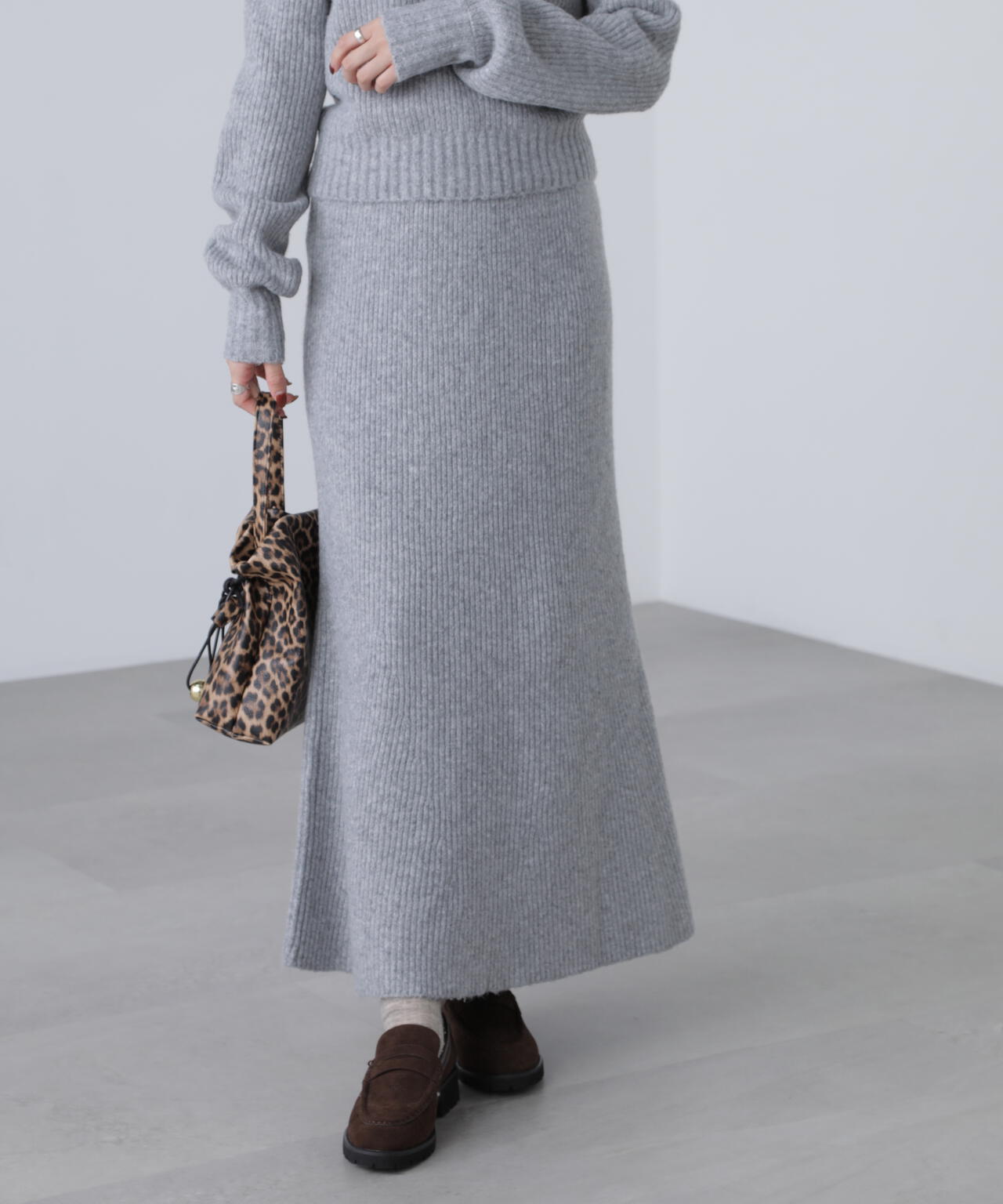 オフショルニットマーメイドスカートセットアップ