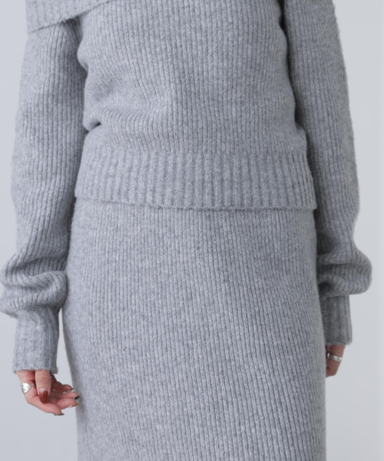 オフショルニットマーメイドスカートセットアップ