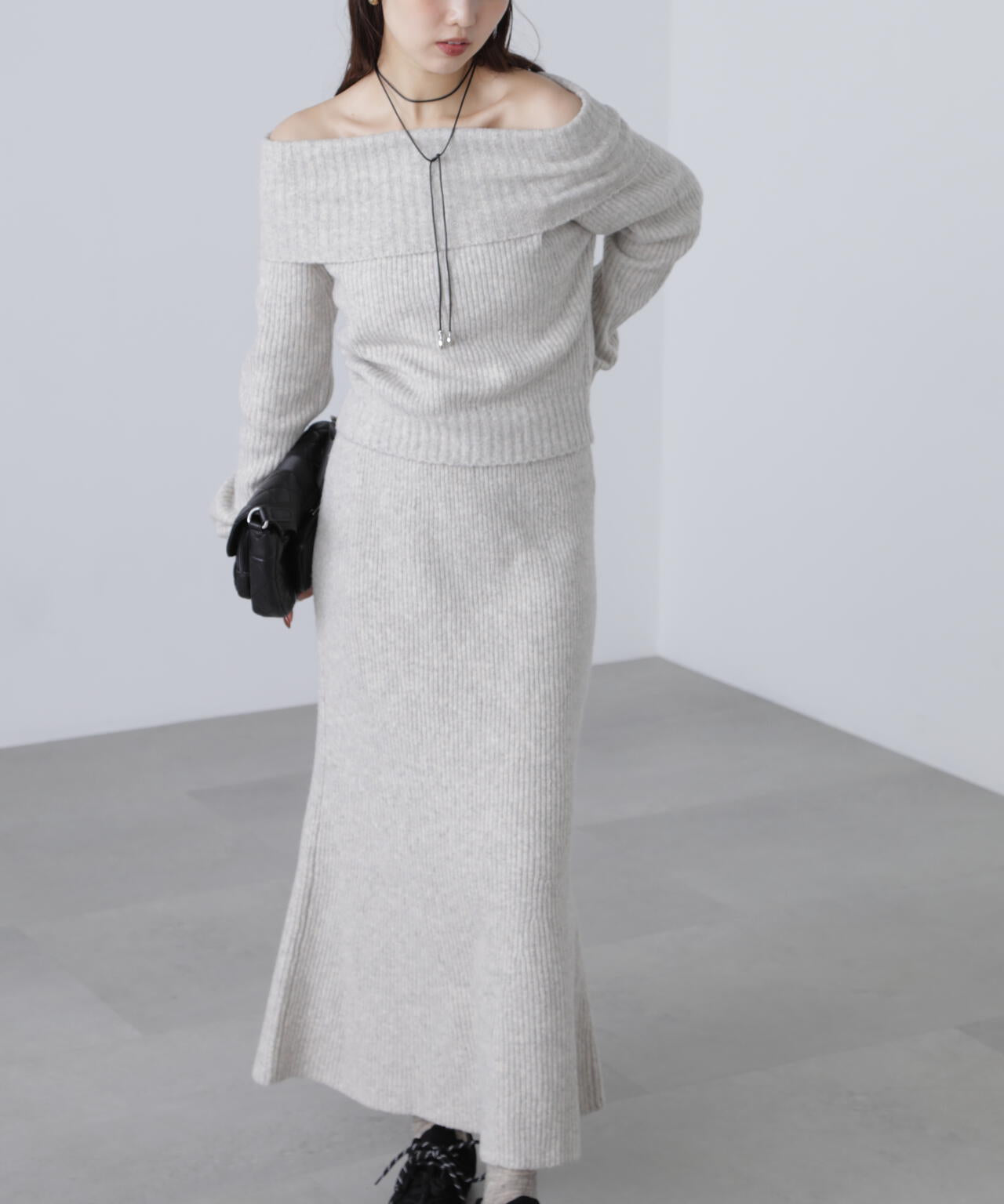 オフショルニットマーメイドスカートセットアップ