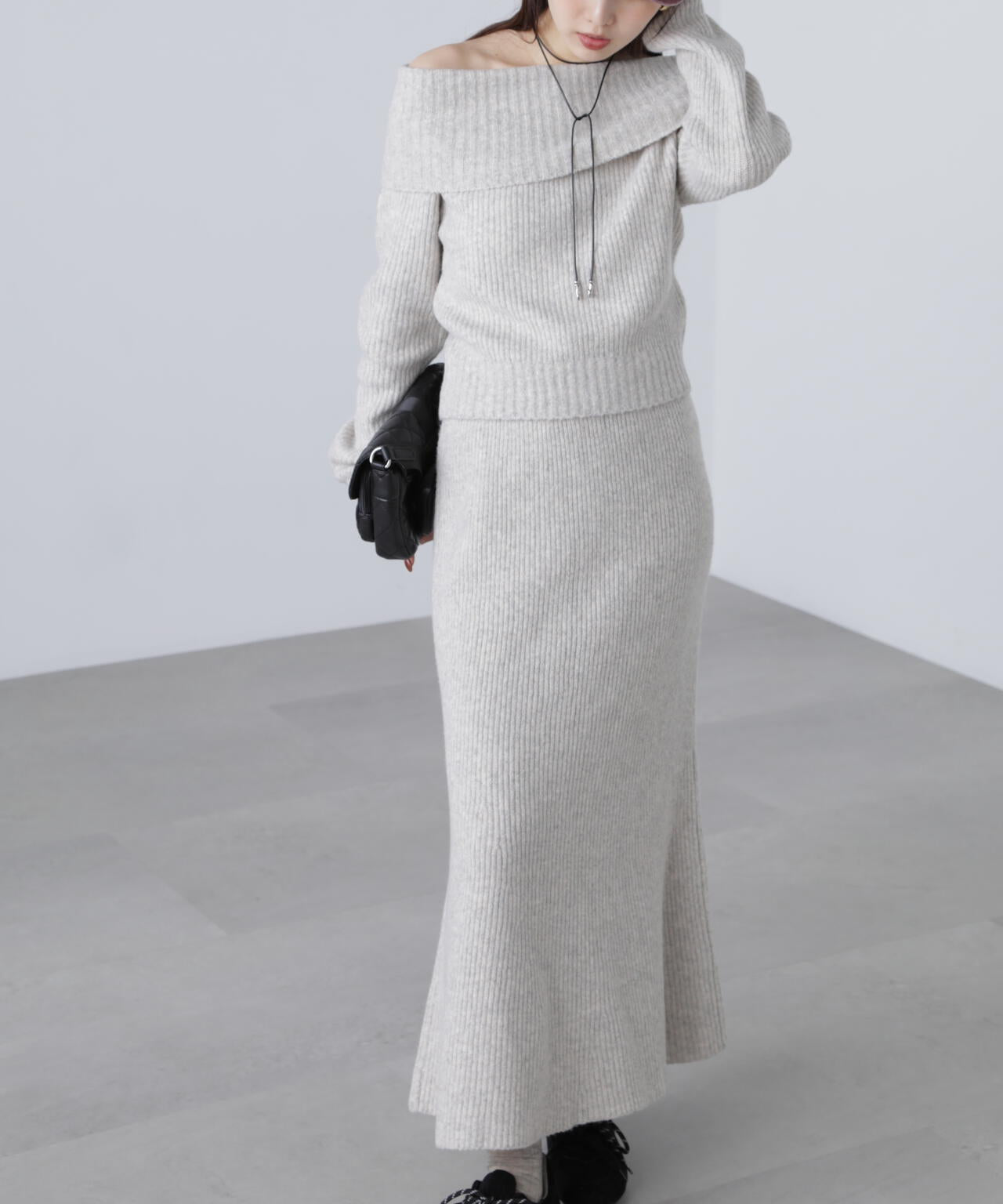 オフショルニットマーメイドスカートセットアップ