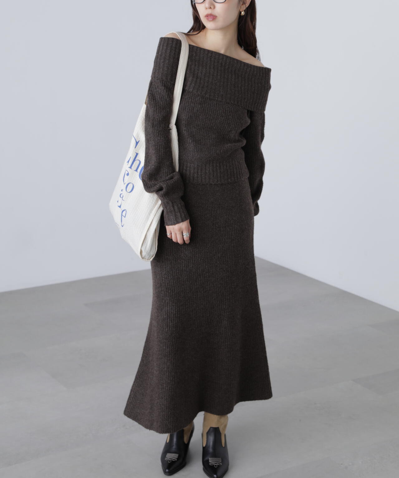 オフショルニットマーメイドスカートセットアップ