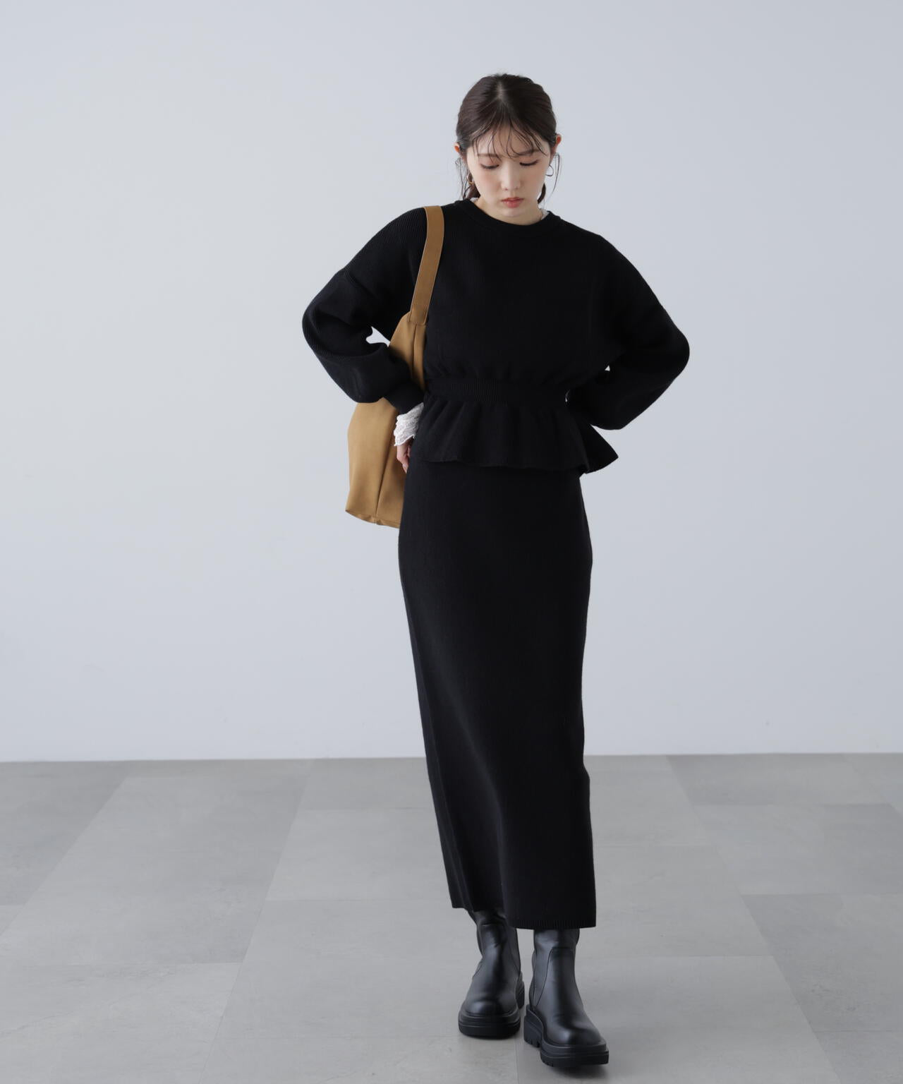 ペプラムニットセットアップ | FREE'S MART（フリーズマート