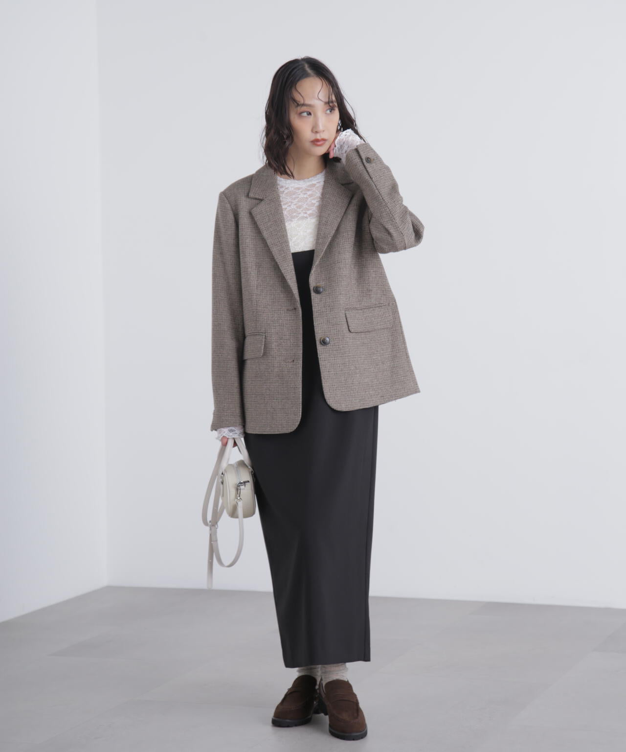 スクープネックマキシジャンパースカート