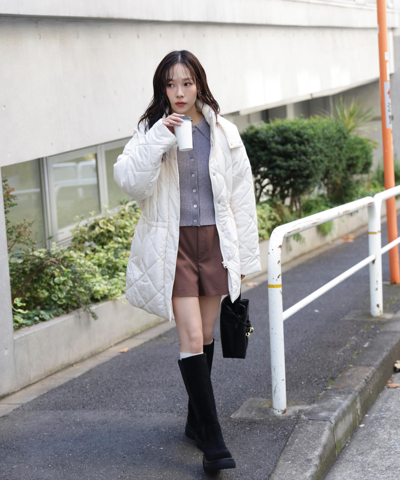 ウエストドロストキルティングコート