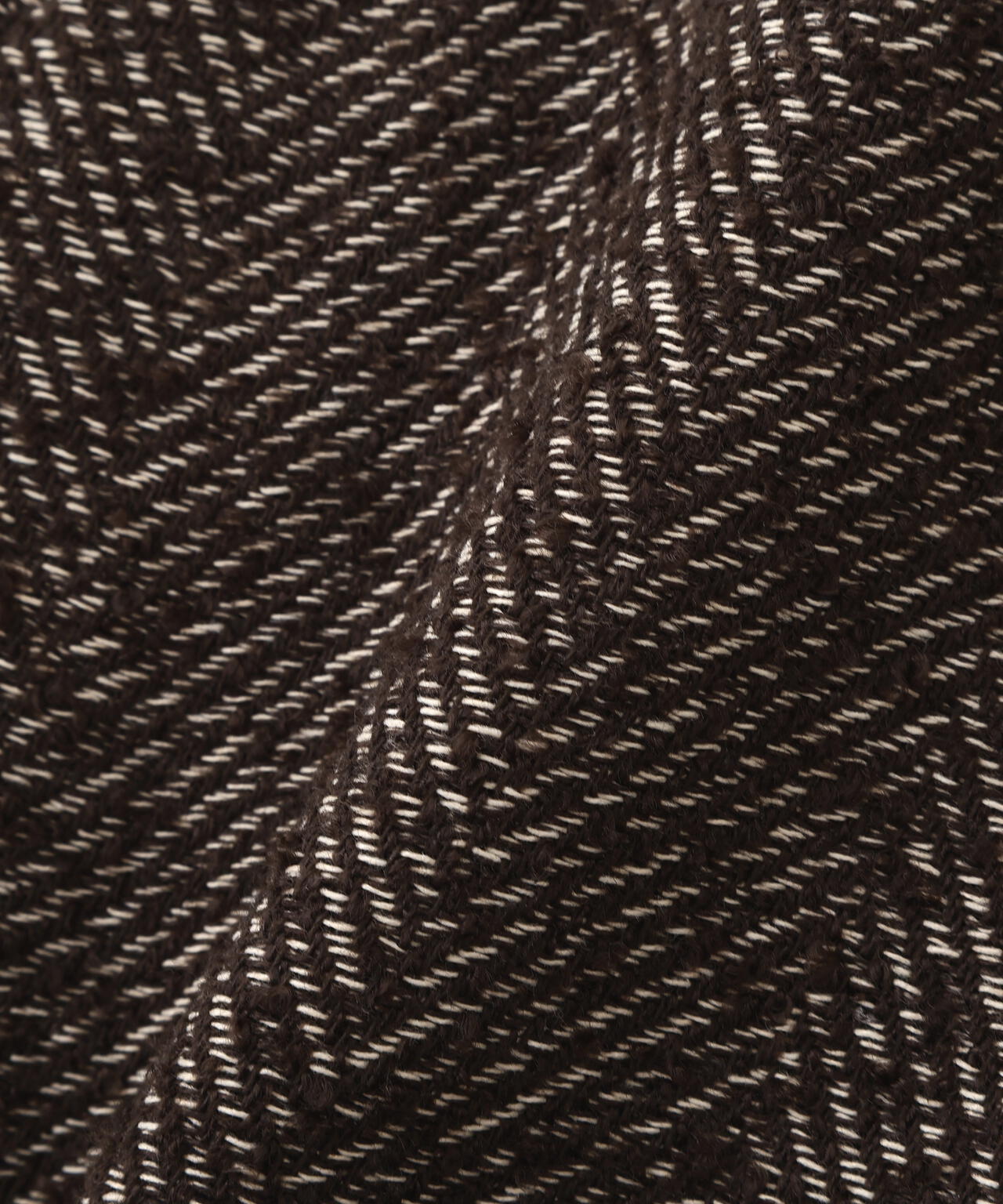 スタンドカラーミドル丈ツイードコート