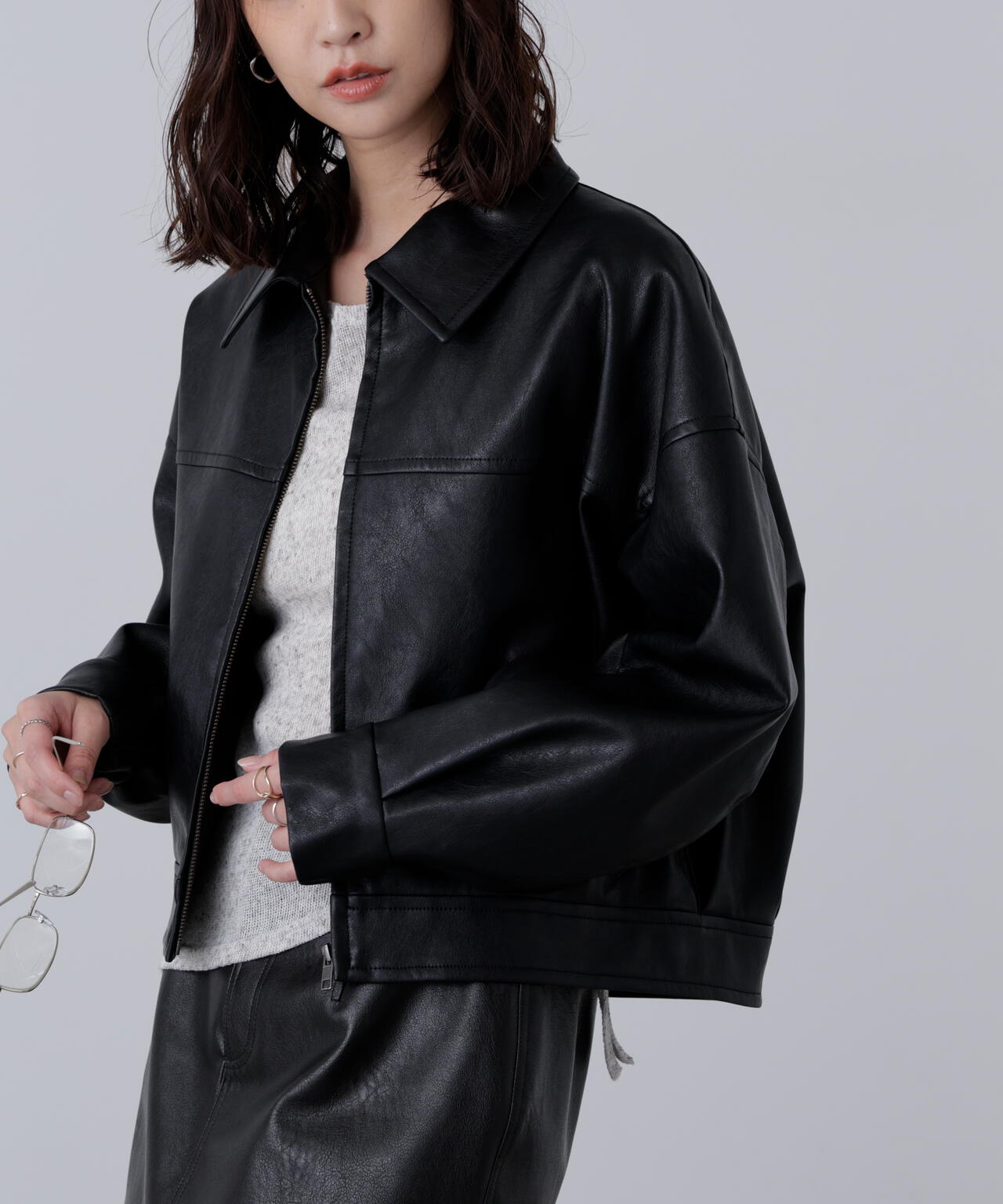 合皮ジップアップブルゾン