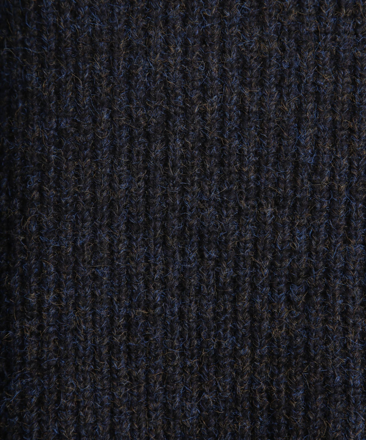 スタンドネックショート丈ジップニットブルゾン