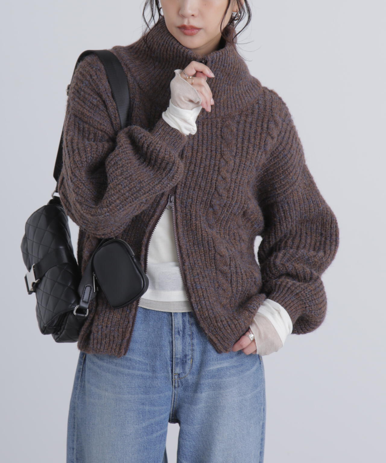 スタンドネックショート丈ジップニットブルゾン