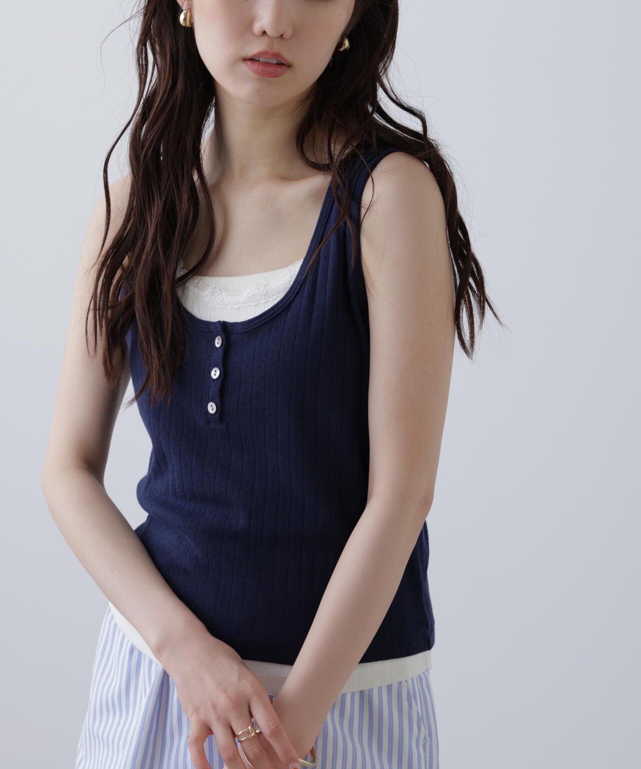 プリーツプリーズ　サイズ4 タンクトップ　ネイビー プリーツプリーズ サイズ4 タンクトップ ネイビー PLEATS PLEASE